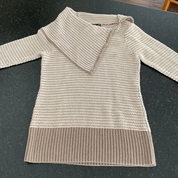 Willi smith oversized turtle neck sweater sz sm. Heavy knit with two tone. NWOT - Picture 13 of 13